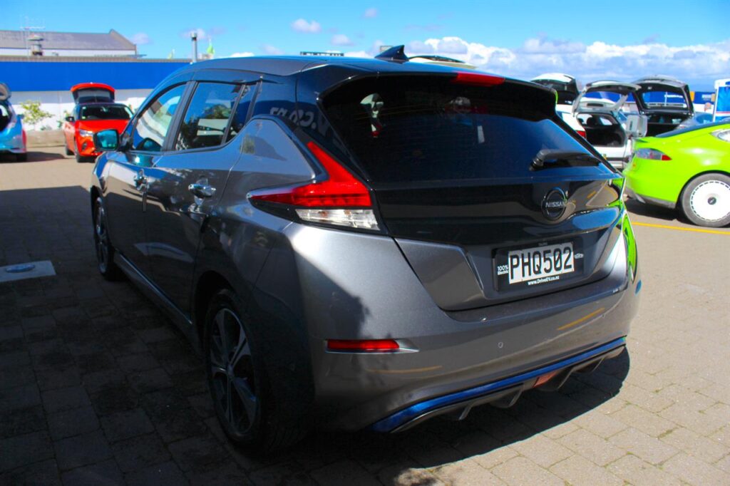 d88560ca-77aa-4449-9616-fe79ce9c6c95-9